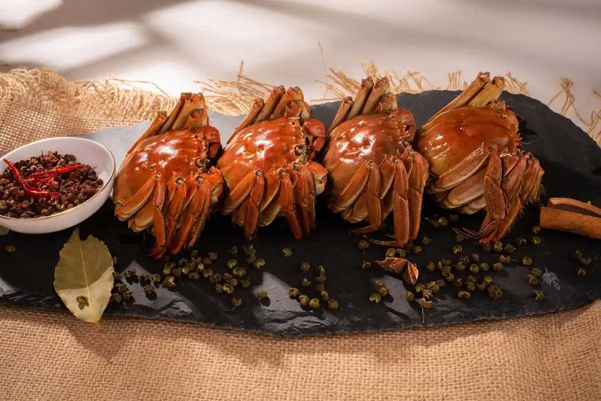 醉蟹日销破万盒？智能包装机如何让非遗美食逆袭高端生鲜赛道